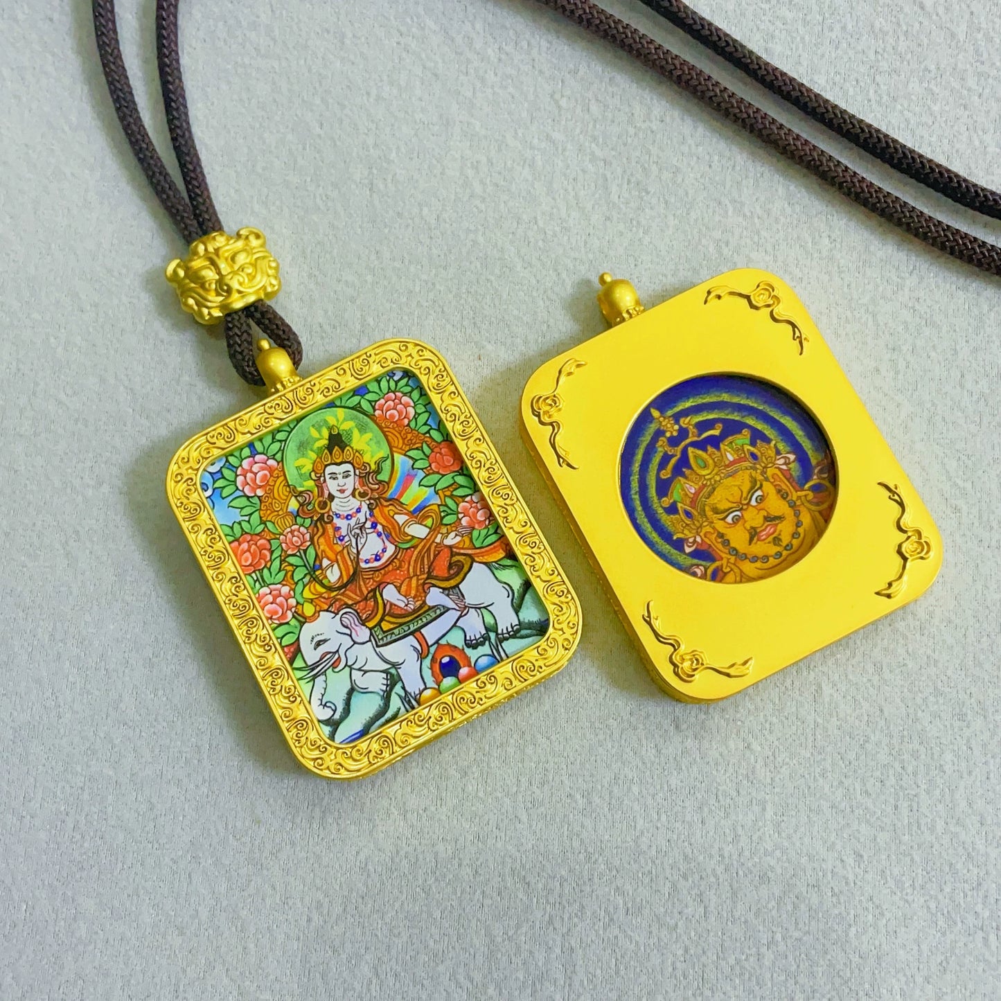 Samantabhadra Bodhisattva - Reversible Handmade Thangka Amulet Pendant (Golden Edition)